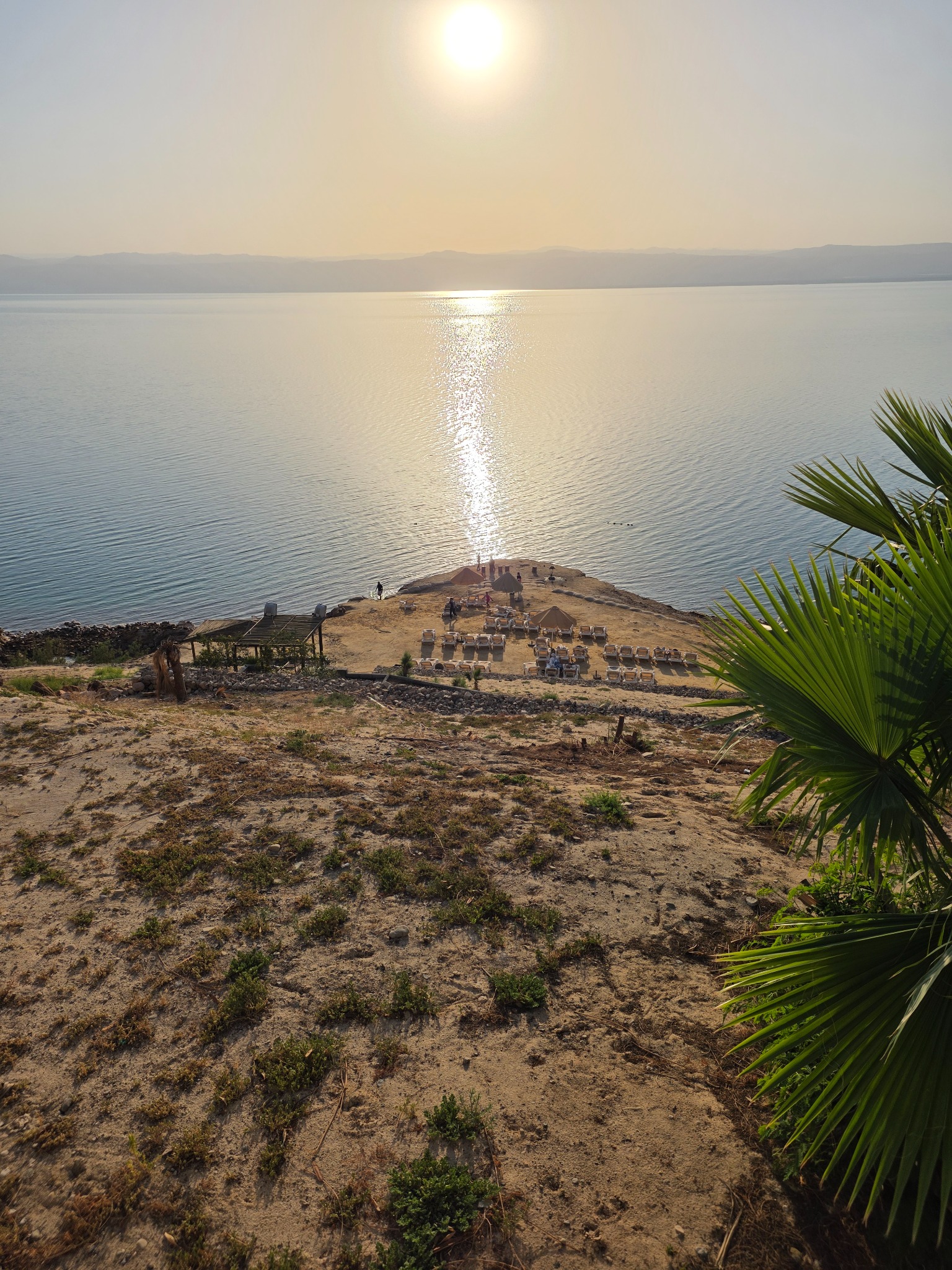 Vista del Mar Muerto desde la costa jordana.