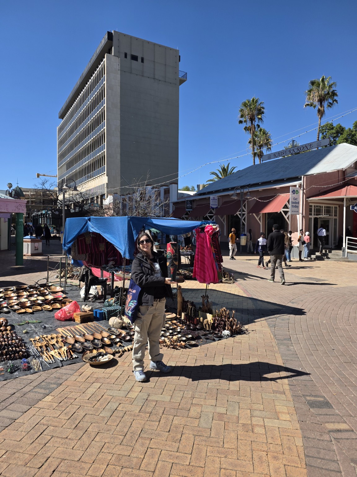Puestos de artesanías en el centro de Windhoek.