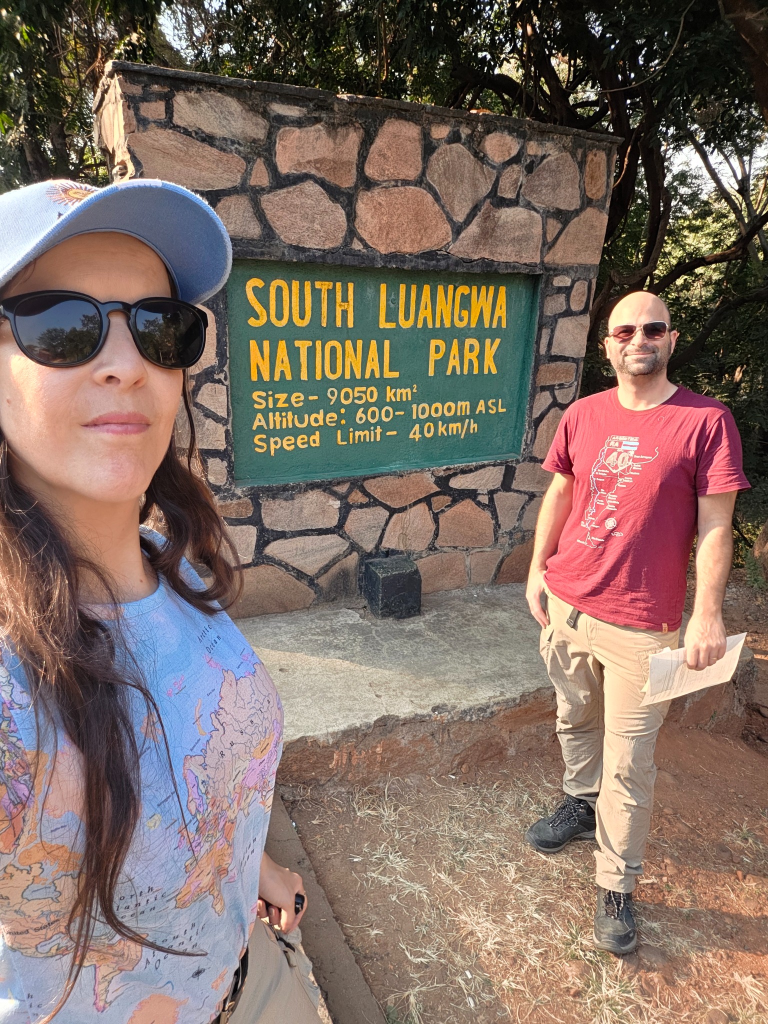 VXM en la entrada del Parque Nacional South Luangwa.